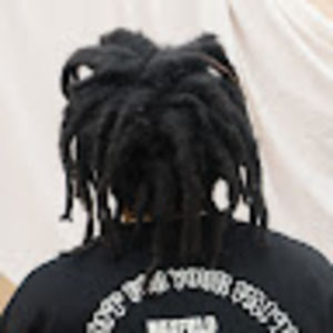 Meet your Posher, Dominique